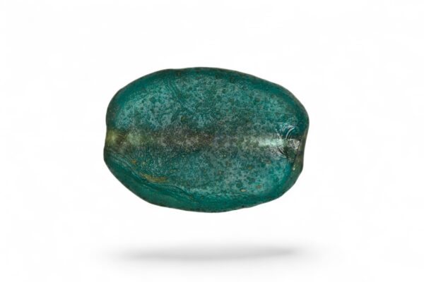 Ancient green glass intaglio featuring a carved boar motif, dated to the 1st-3rd century AD - Image 3