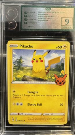 Pokemon Card. Pikachu Evolving Skies 049/203