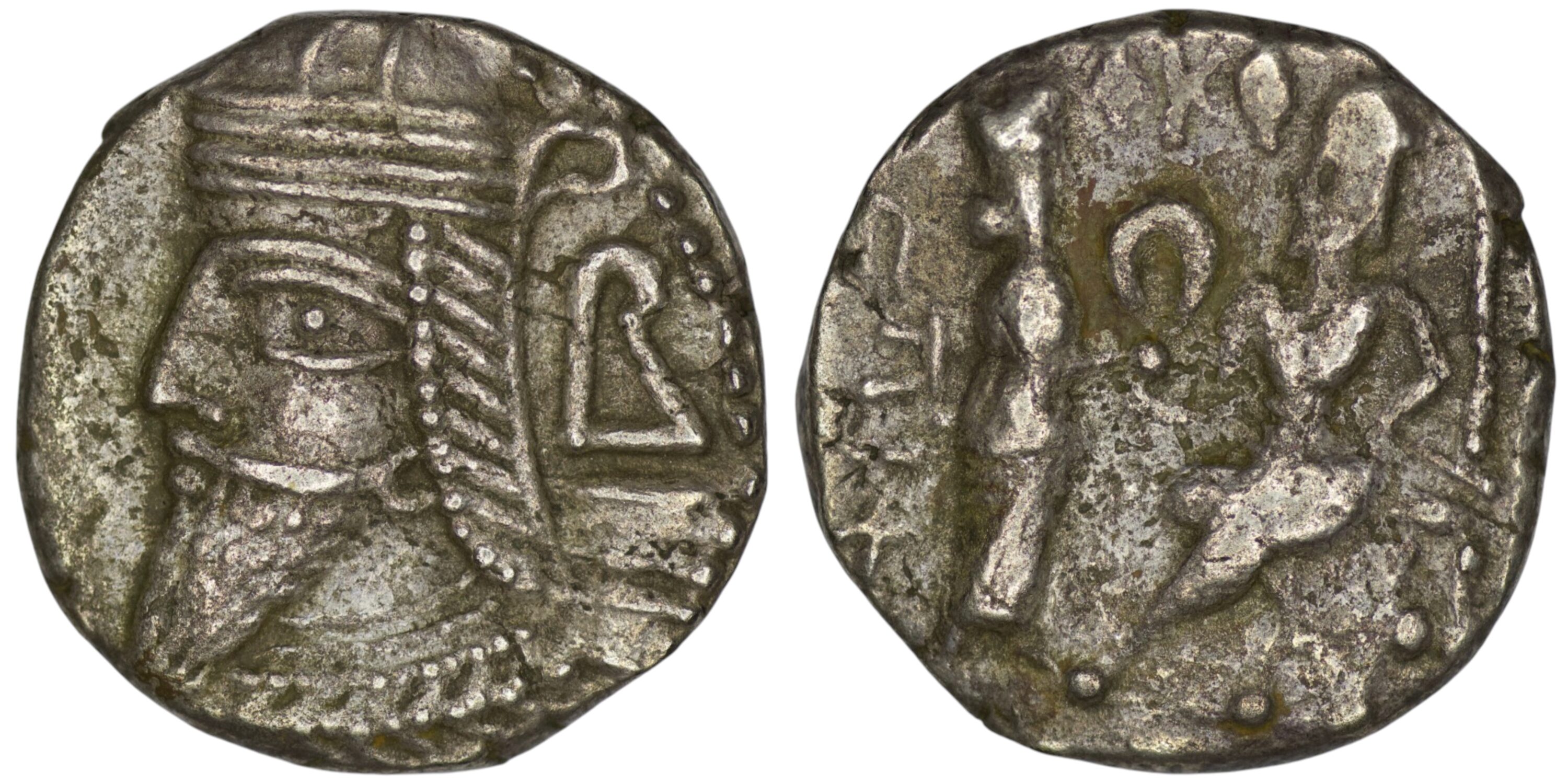 2368 Parthian Empire. Vologases IV (Circa 147-191 AD). BI Tetradrachm. Seleukeia on the Tigris
